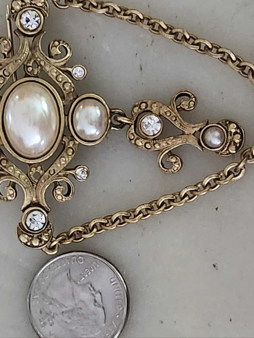Stunning Gold-Tone Faux Pearl & Crystal Brooch with Chain